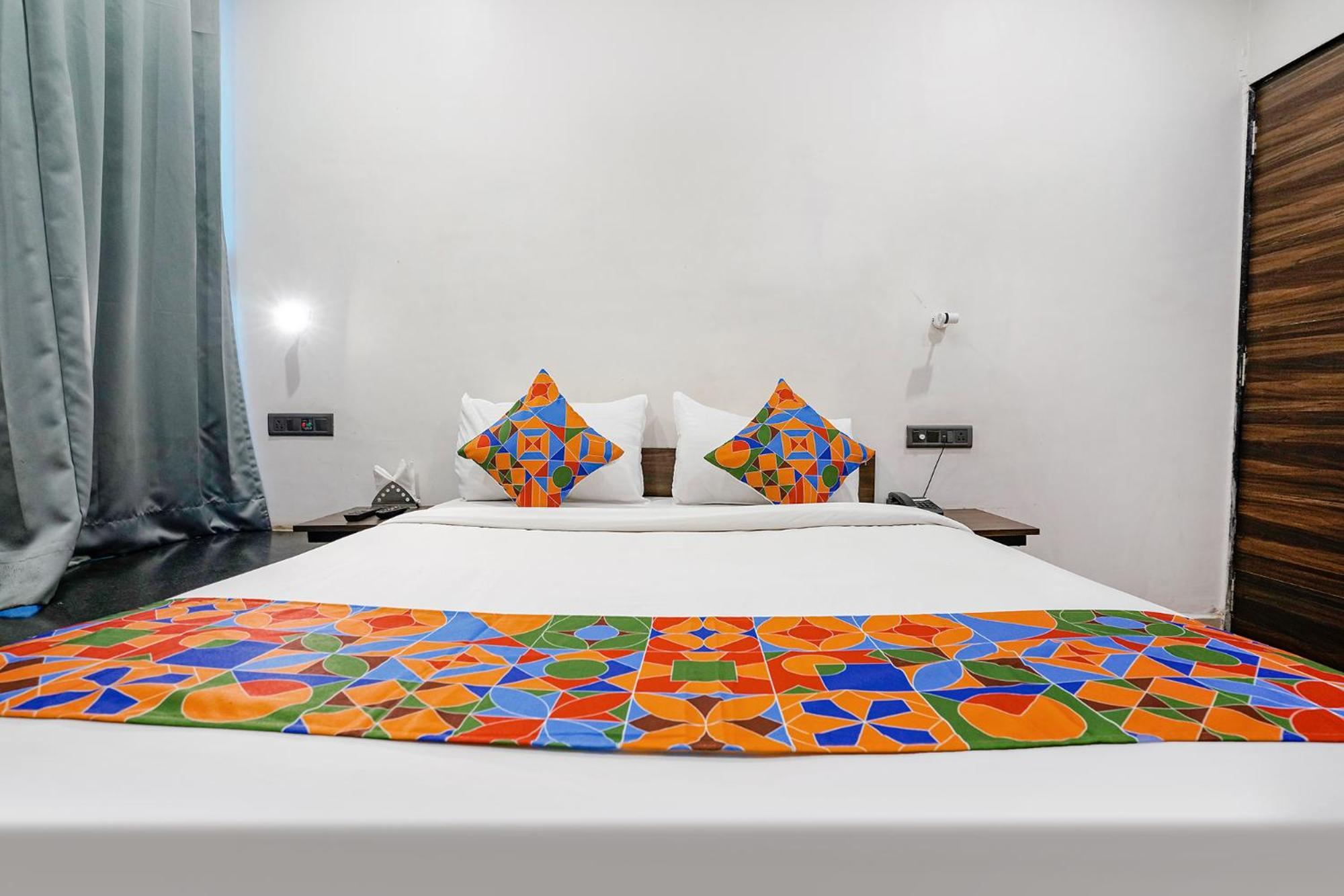 Fabhotel Lotus I 苏拉特 外观 照片