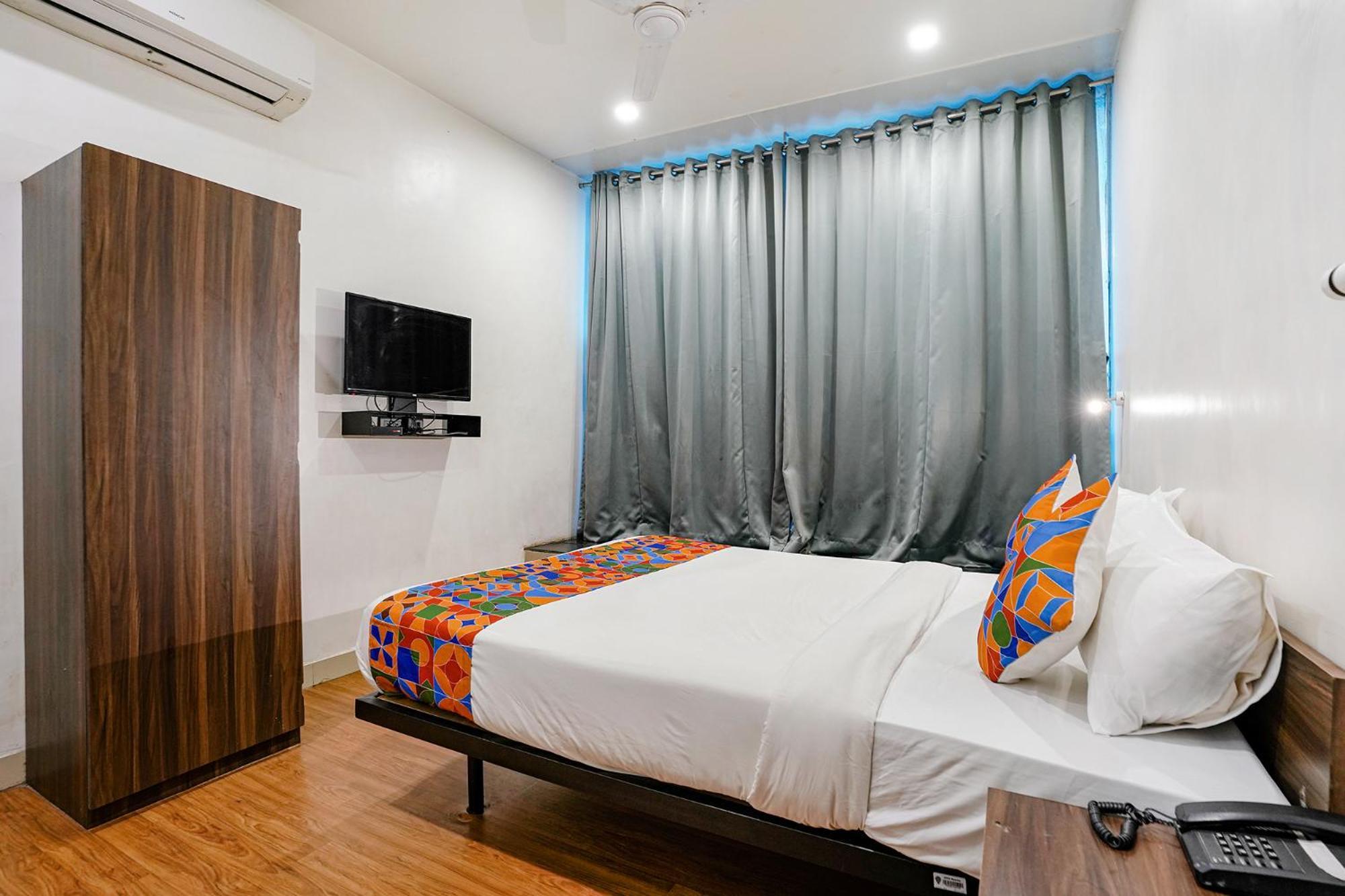 Fabhotel Lotus I 苏拉特 外观 照片
