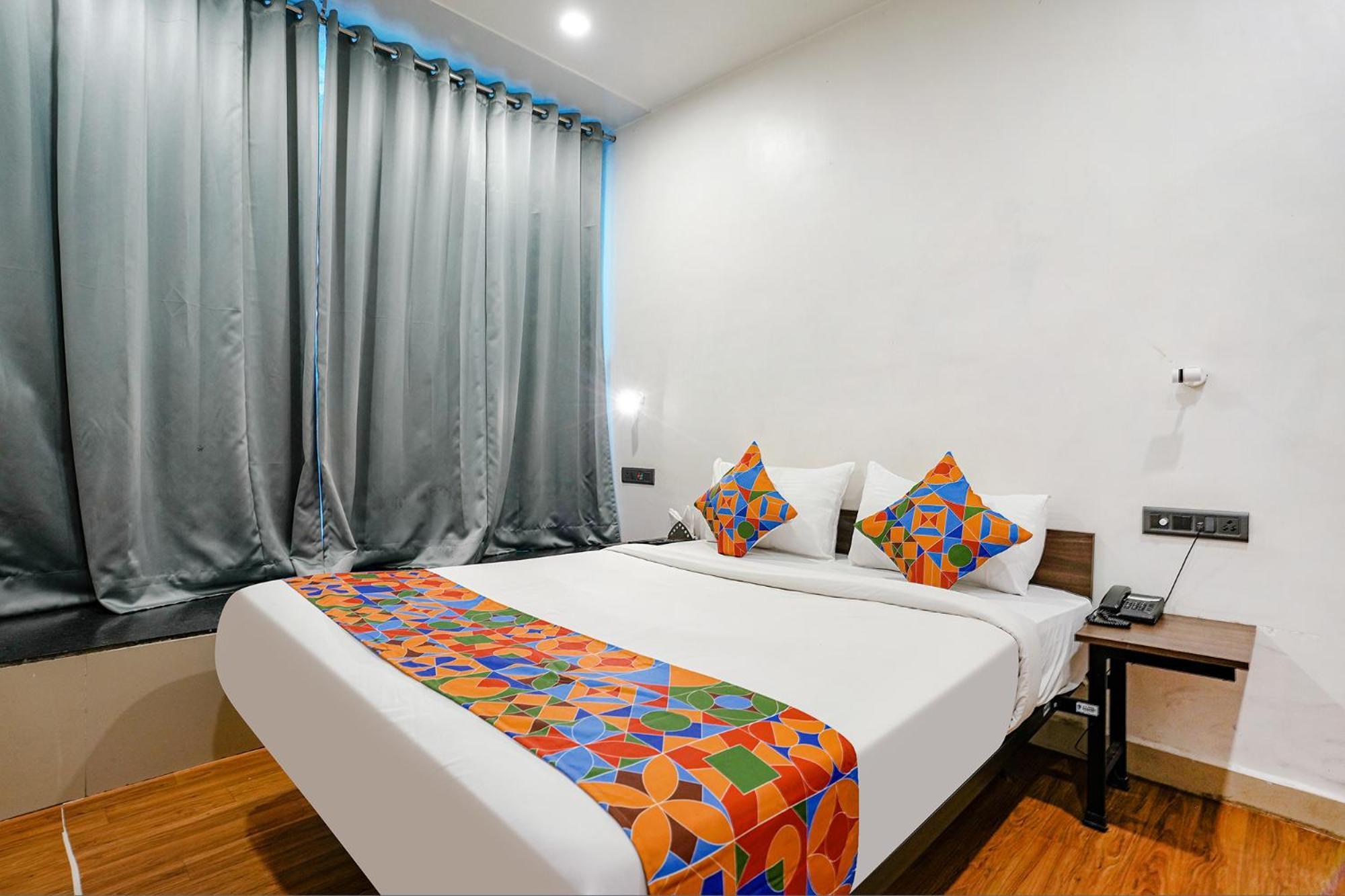 Fabhotel Lotus I 苏拉特 外观 照片